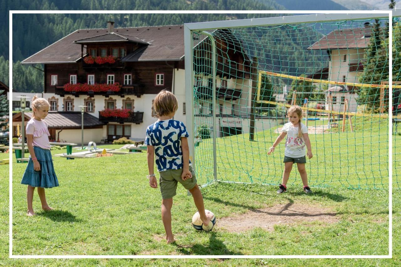 Design-Appartementhaus - Urlaubsresort Hafele St Jakob in Defereggen Eksteriør billede